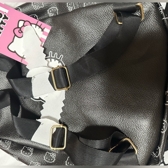 Hello kitty mini backpack - Picture 4 of 4